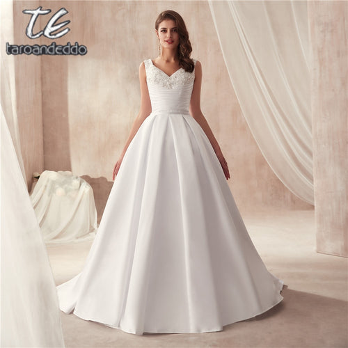 V-neck Two Pieces Matte Satin Famous Design Wedding Dress with Pocket Bridal Gown with Detachable Skirt Wedding Gowns